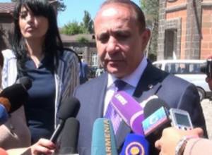 ՀՀԿ-ն ու՞մ է սատարելու Գյումրիում