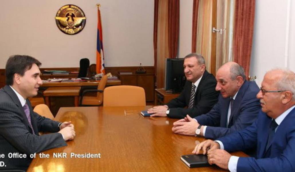 2e94541e-e7d0-4c06-8069-cbdbb5711d8f