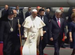 Чувствительная реакция турецкой прессы на визит Папы Римского в Армению: ermenihaber