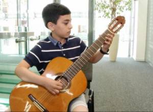 Էրիկ Սատի՝ 11-ամյա Դավիթի կատարմամբ