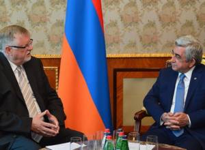 Serzh Sargsyan receives EU Special Representative