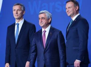 Serzh Sargsyan met by NATO Secretary General and President of Poland