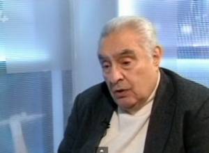 Poet and translator Davit Hovhannes dies at 71