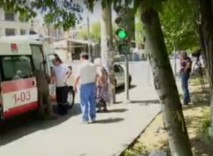 A group of women ready to be mediator