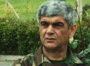 Sasna Dzrer negotiates: Vitali Balasanyan is inside building