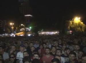 Прямой эфир: С Площади Свободы шествие доходит до Хоренаци