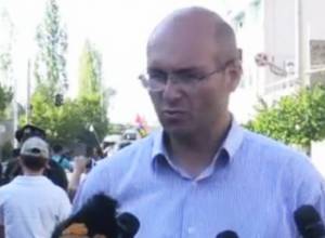 There are no hostages here: Do not be engaged in clownery - Varujan Avetisyan