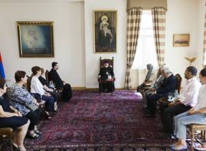 Կաթողիկոսն ընդունել է ուխտավորներին