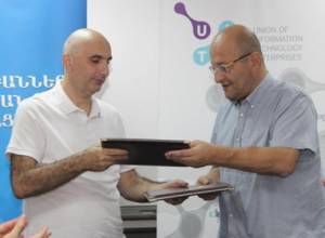 Գործիքի միջոցով կհայտնեն պաշտոնյաների անօրինական գործողությունների մասին