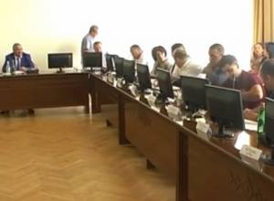 Прощальное заседание Совета старейшин Ванадзора и агитационная кампания мэра