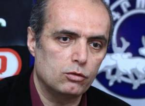 Լևոն Բարսեղյանը դադարեցնում է իր լիազորությունները
