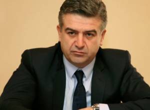 Armenian, Russian PMs talk on the phone