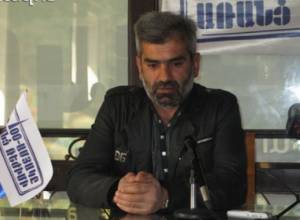 Заставили убрать плакат с портретом Араика Хандояна