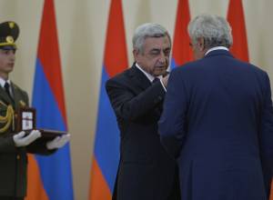 Award ceremony at Presidential Palace