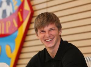 Անդրեյ Արշավինը ցանկանում է սափրել լրագրողի գլուխը