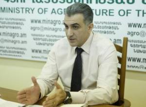 Գյուղացին  իր խնդիրների բեռով ամեն օր թակում է նախարարության դուռը. նախարար