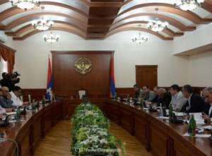 ՀՀ գյուղնախարարը հանդիպել է արցախցի գործարարներին