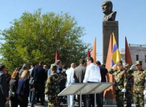 Էջմիածինը դարձավ 2701 տարեկան