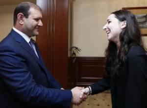 Տարոն Մարգարյանը հյուրընկալել է հանրահայտ ջազ երգչուհի Ալինա Ենգիբարյանին
