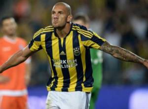 Brazilian football player had 92 pairs of shoes stolen by thieves