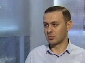 Painful solution: Everyone must be sacked without exception