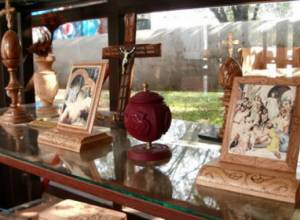 Girls don’t enter this shop: “Prison art”