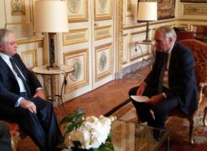 Эдвард  Налбандян обсудил переговорный процесс с министром ИД Франции