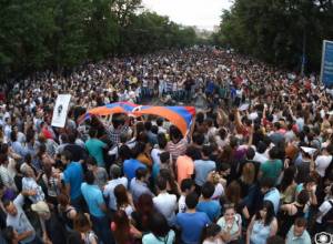 Кому нужна битва “единственной” оппозиции