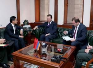 Армяно-китайская связь будет развиваться в области обороны