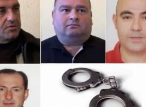 Представились высокопоставленными чиновниками