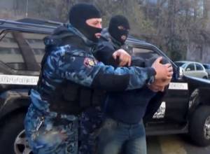 Кражи в домах жителей, оставивших двери домов открытыми