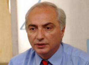 Aram Sargsyn puts down his mandate