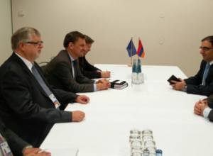 Министр иностранных дел встретился со специальным представителем ЕС