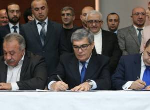 Opposition trio signs memorandum