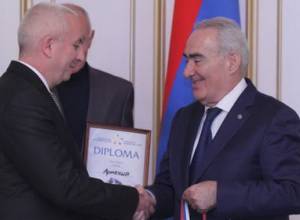 Депутаты НС были награждены за шахматные успехи