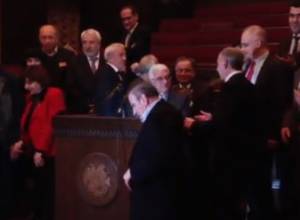 Левон Тер-Петросян избран председателем АНК