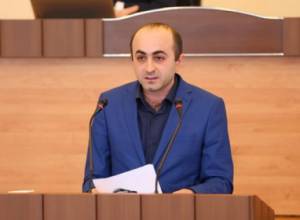 В НС Арцаха требуют разъяснение Бако Саакяна