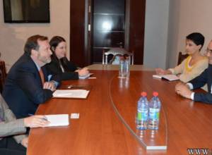 Հրաչյա Ռոտոմյանն ընդունել է ԱՄՆ դեսպանին