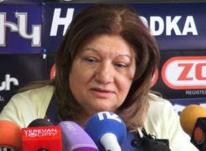 Աշխատանքից ազատված վարչության պետը՝ տնօրեն և խորհրդական