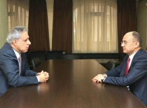 Вардан Осканян и Сейран Оганян встретились