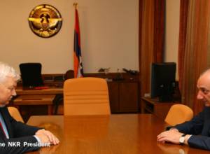 Бако Саакян принял Анджея Каспшика