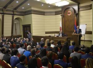 Для того, чтобы заниматься политикой необходимы нравственные качества: С. Саргсян