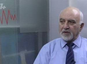 Paruyr Hayrikyan demands clarification of messages