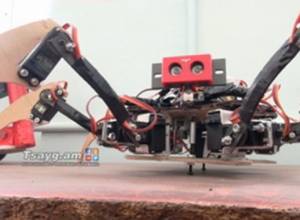 Students in Gyumri city build robots