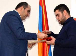 Վաստակավորի կոչումներ` ծանրորդներին
