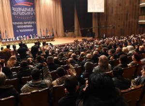 Председателем ПАВ избран Артур Багдасарян