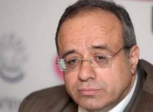 Րաֆֆի Հովհաննիսյանը հանձնել է հայերենի քննությունը