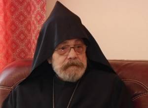 Senior Armenian cleric condemns authorities and political forces