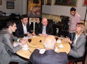 «Популизм или реализм?». Какие экономические изменения обещают партии?