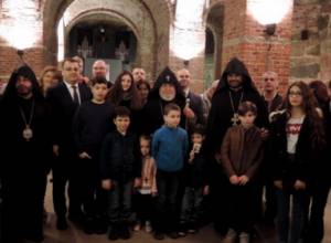 His Holiness Karekin II meets with Armenian community of Finland